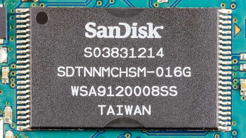 Флеш-память NAND твердотельного накопителя компании SanDisk