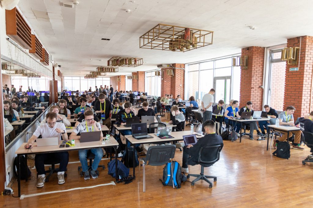 SoC Design Challenge 2025, работа в командах