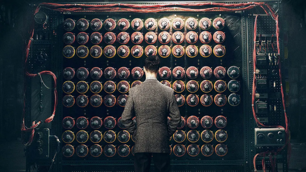 Кадр из фильма The Imitation Game, где показана «Бомба» Алана Тьюринга
