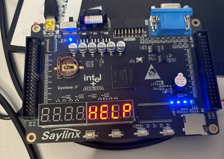 Управление светодиодами на FPGA — одно из заданий Школы синтеза
