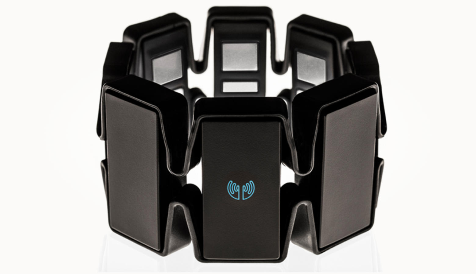 Манжета компании Thalmyc Labs.