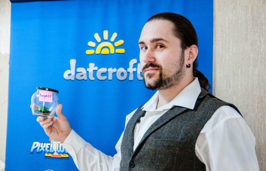 Лидировал направление тестирования в Datcroft Games.